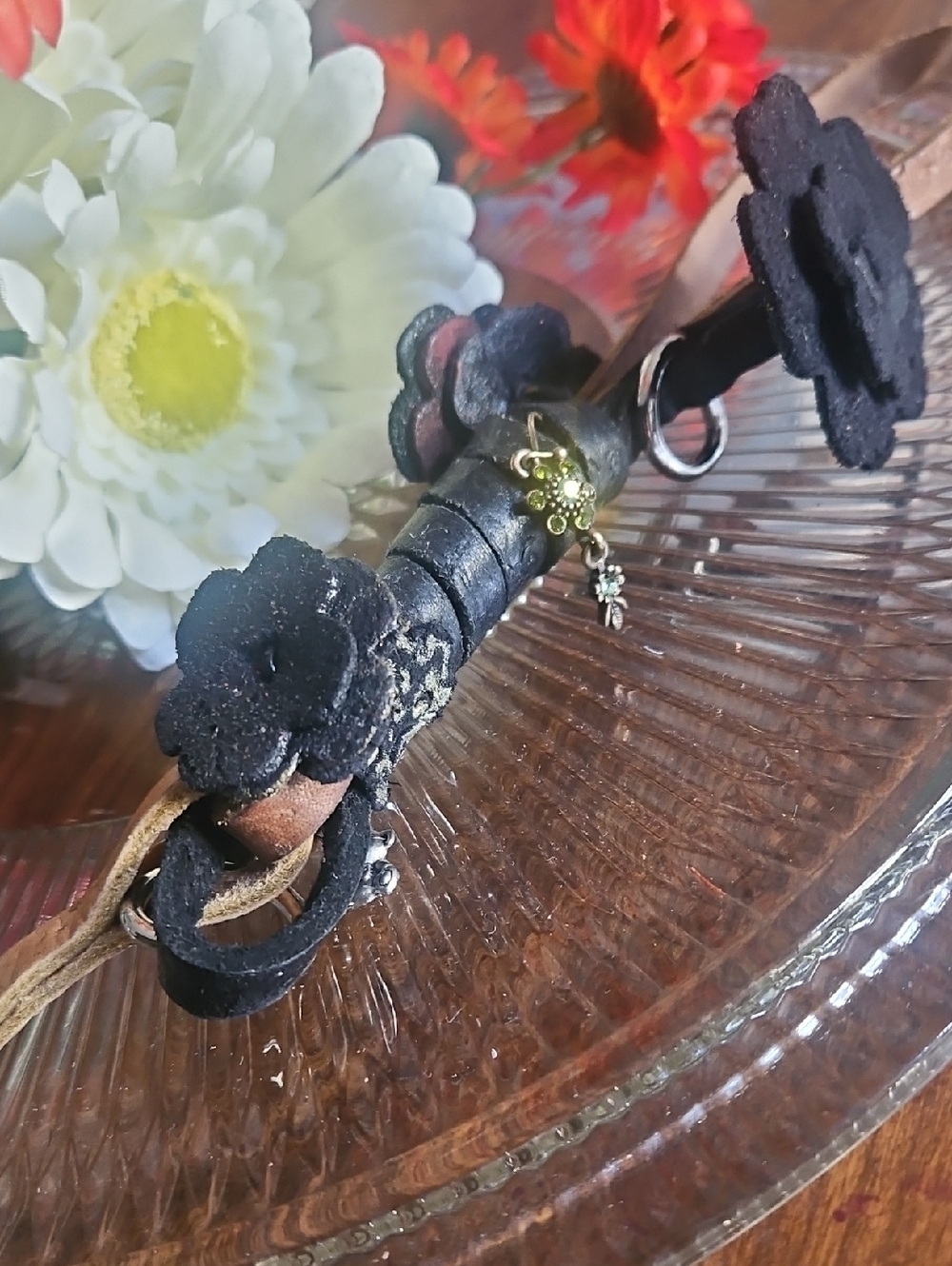 Hand Crafted Genuine Leather Tooled Key Chain Purse Charm NEW